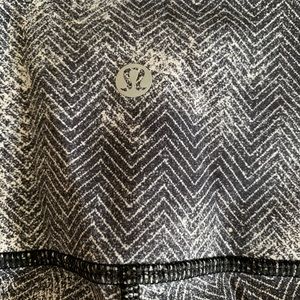 Lululemon cropped luxtreme leggings